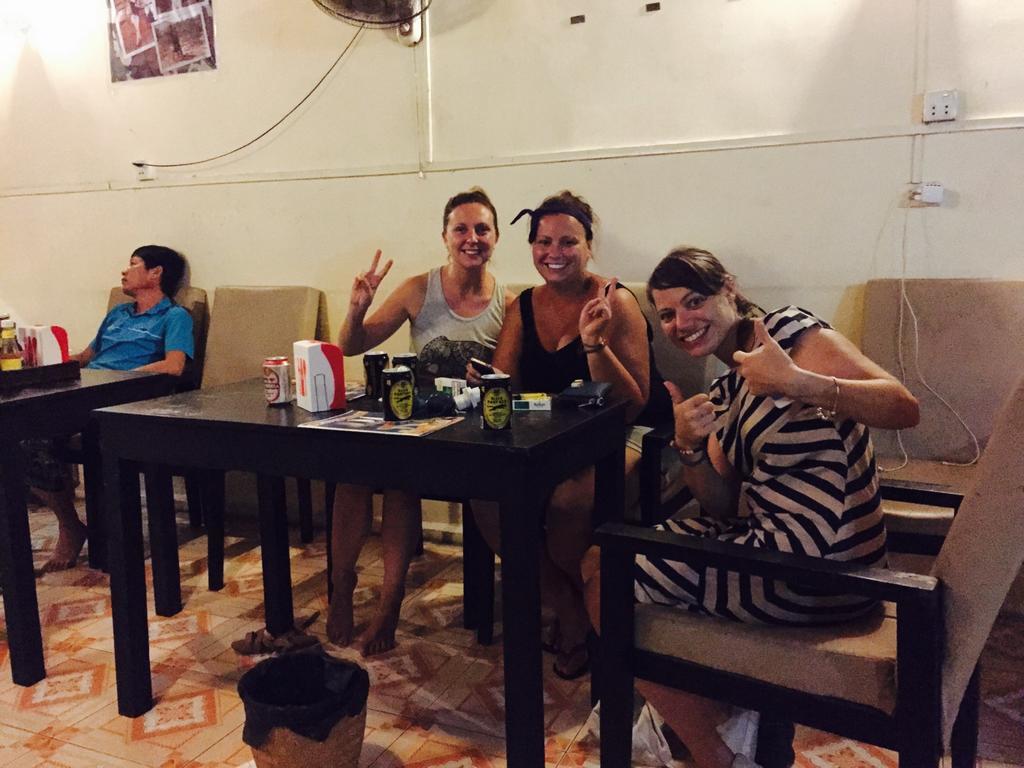 Albergue The Happy House Phnom Penh Exterior foto